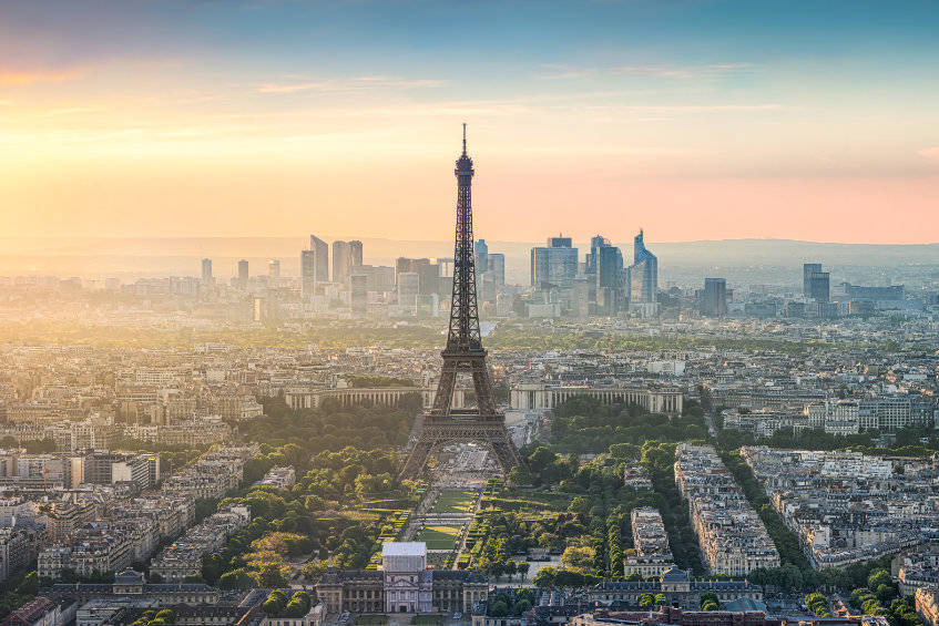Domiciliation stratégique : Paris comme adresse, le monde comme bureau !