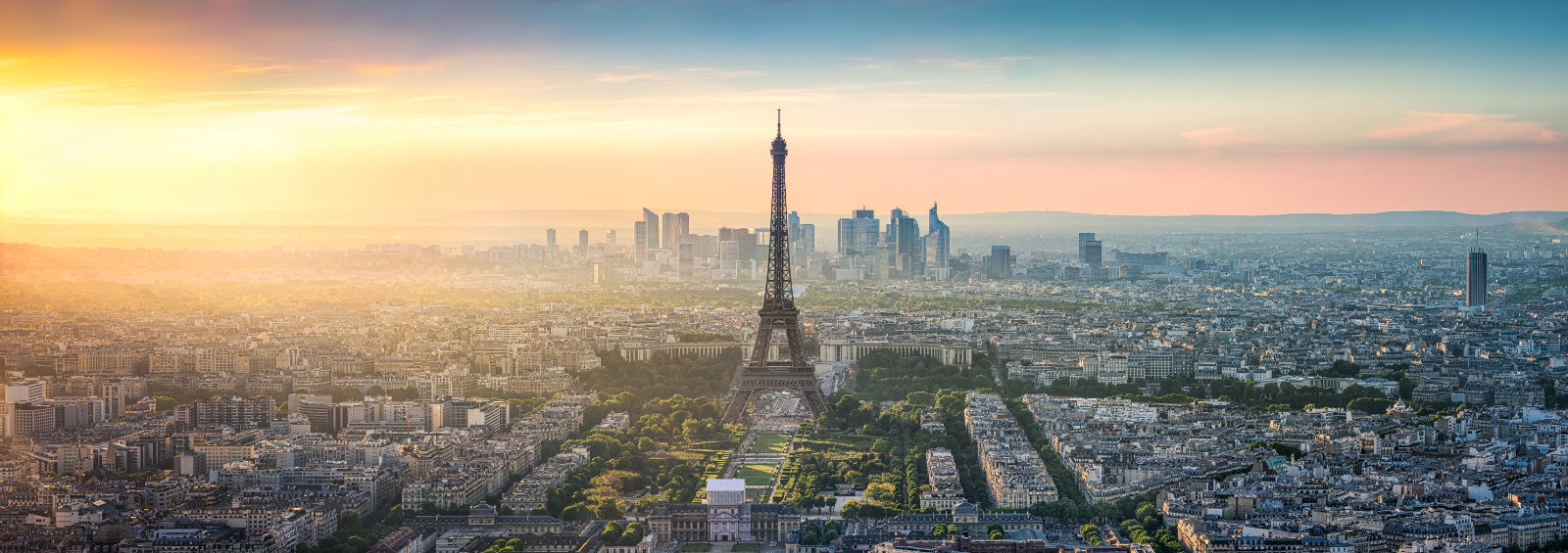 Domiciliation stratégique : Paris comme adresse, le monde comme bureau !