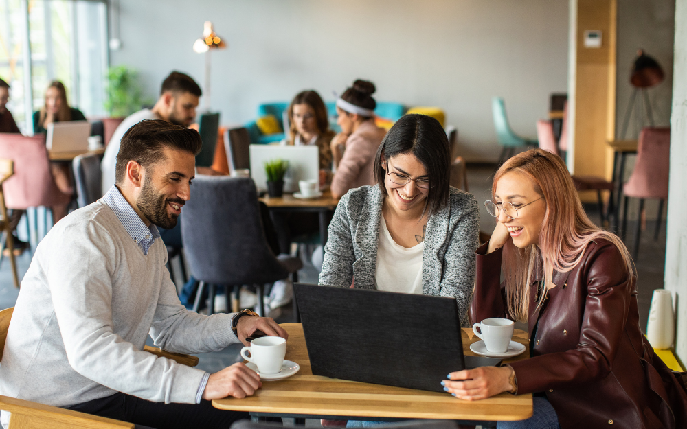 Réussir dans l'Entrepreneuriat en 2024 : Les Services Incontournables de DomAParis