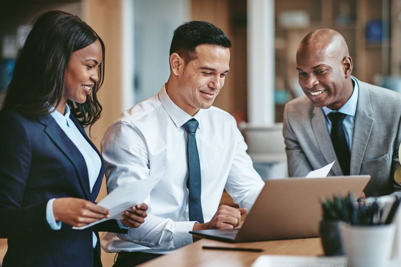 Gérer son courrier peut être un casse-tête pour les entrepreneurs. Découvrez astuces et solutions pour rester serein et organisé.